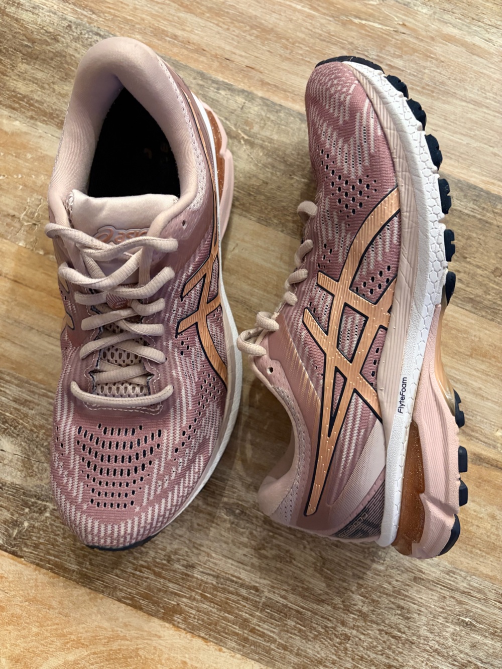ASICS GT-2000 8 Women’s Athletic Running Shoes Size 7 Pink Rose Gold 1012A591